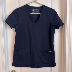 Figs Casma 3 pocket scrub top
